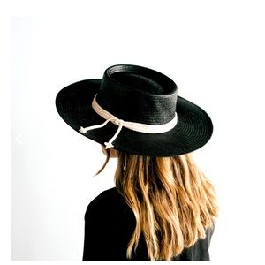 GigiPip 
BRE STRAW PORK PIE - BLACK